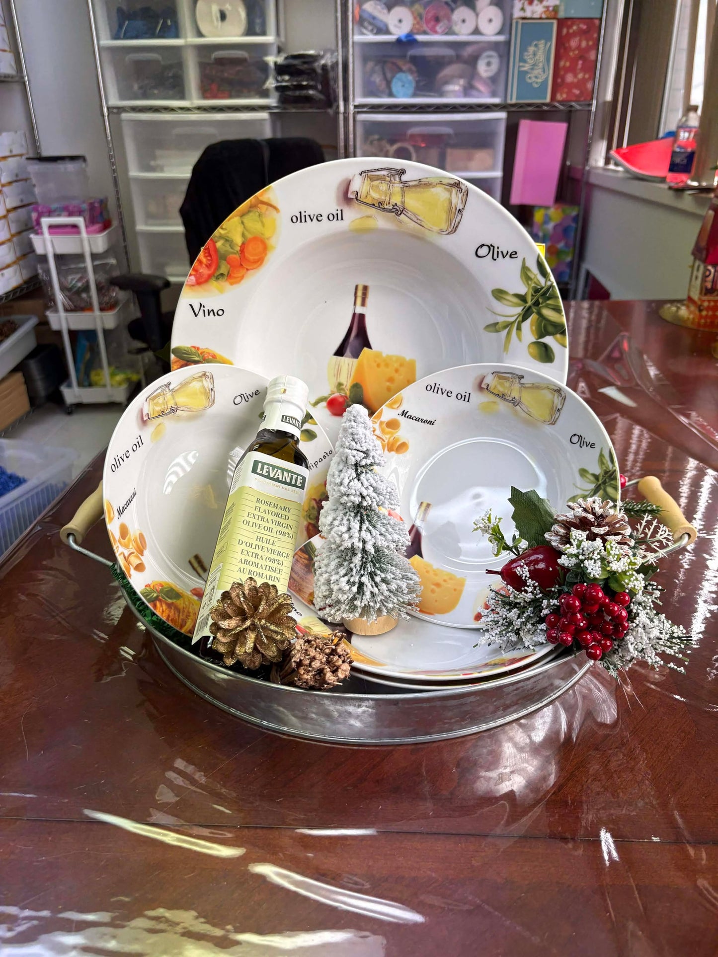 Sophisticated Italian kitchen & entertaining gift basket